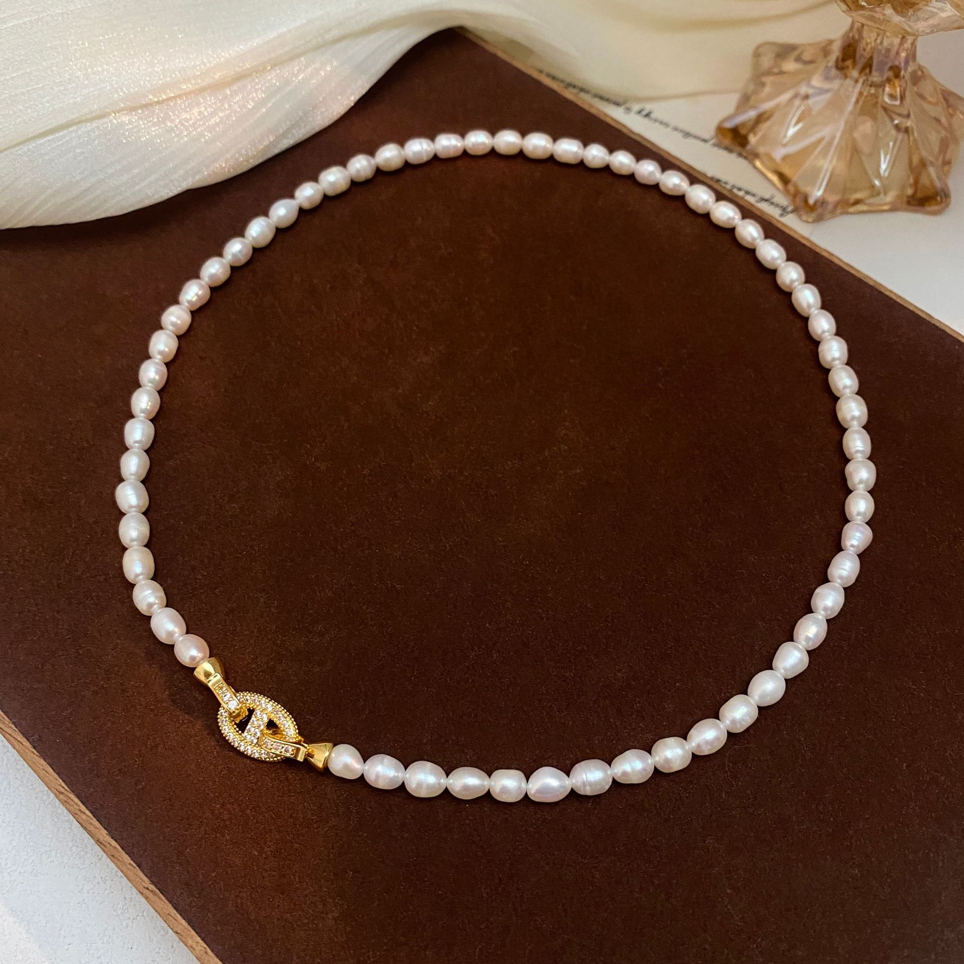 Baroque Pearl Pendant Necklace Gold - High Quality Trendy Shiny Crystal Cross