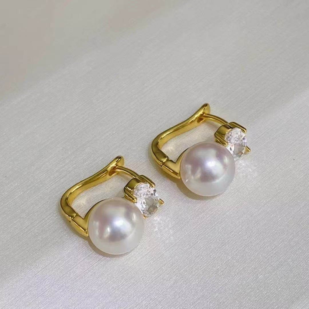 Fashionable New Oval Zircon AA - Akoya Pearl Stud Earrings Sterling Silver recension och pris