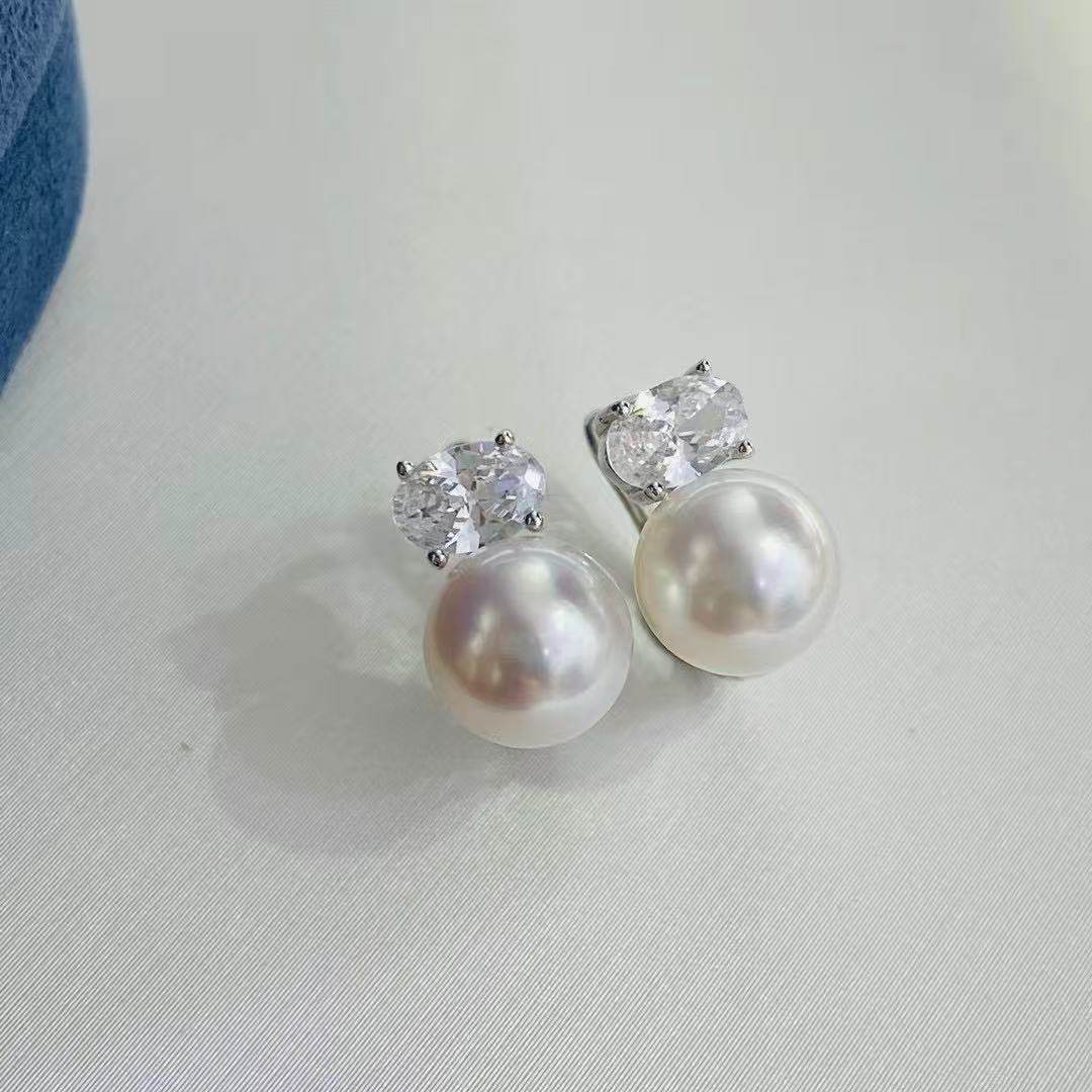 Fashionable New Oval Zircon AA - Akoya Pearl Stud Earrings Sterling Silver recension och pris