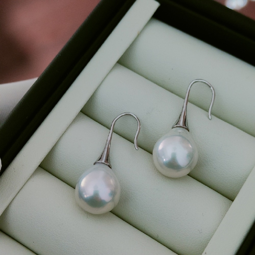 Simple and Elegant Pearl Earri - Akoya Pearl Stud Earrings Sterling Silver recension och pris