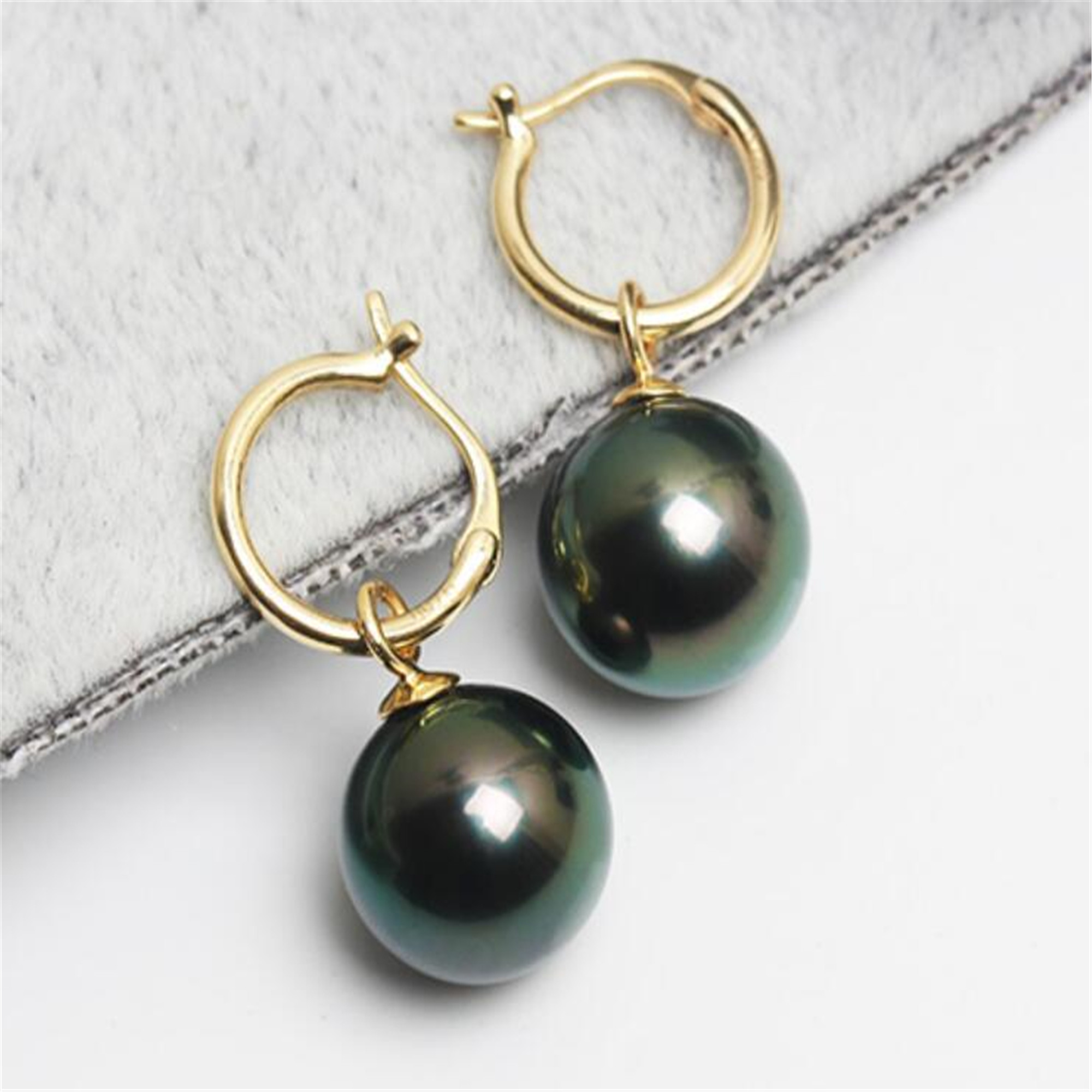 Natural 16mm Tahitian Black So - Tahitian South Sea Pearl Earrings 18K recension och pris