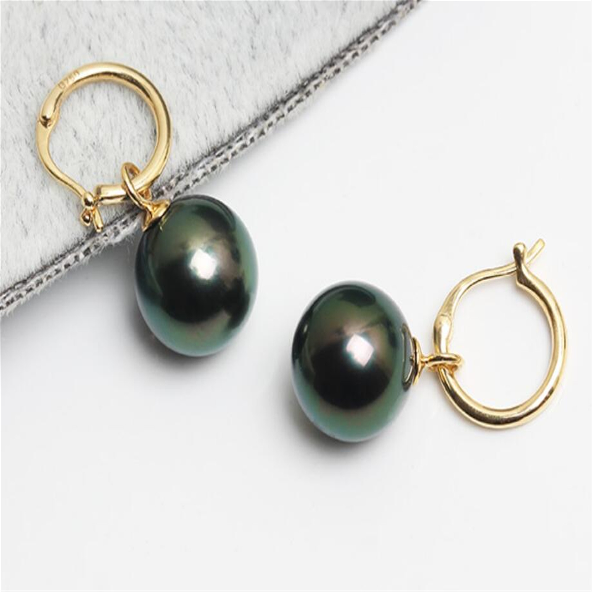 Natural 16mm Tahitian Black So - Tahitian South Sea Pearl Earrings 18K recension och pris
