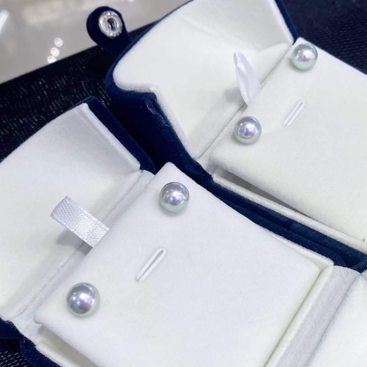 8-9mm Silver Grey Akoya Seawat - Akoya Pearl Stud Earrings Sterling Silver recension och pris