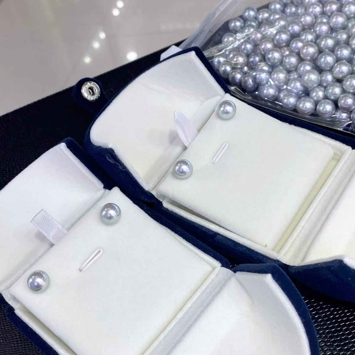 8-9mm Silver Grey Akoya Seawat - Akoya Pearl Stud Earrings Sterling Silver recension och pris