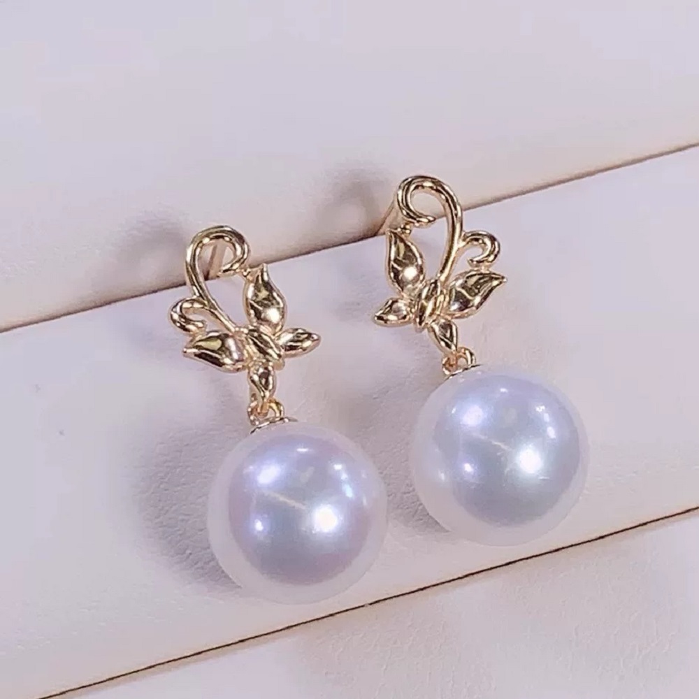 Fashionable Butterfly Dynamic  - Akoya Pearl Stud Earrings Sterling Silver recension och pris