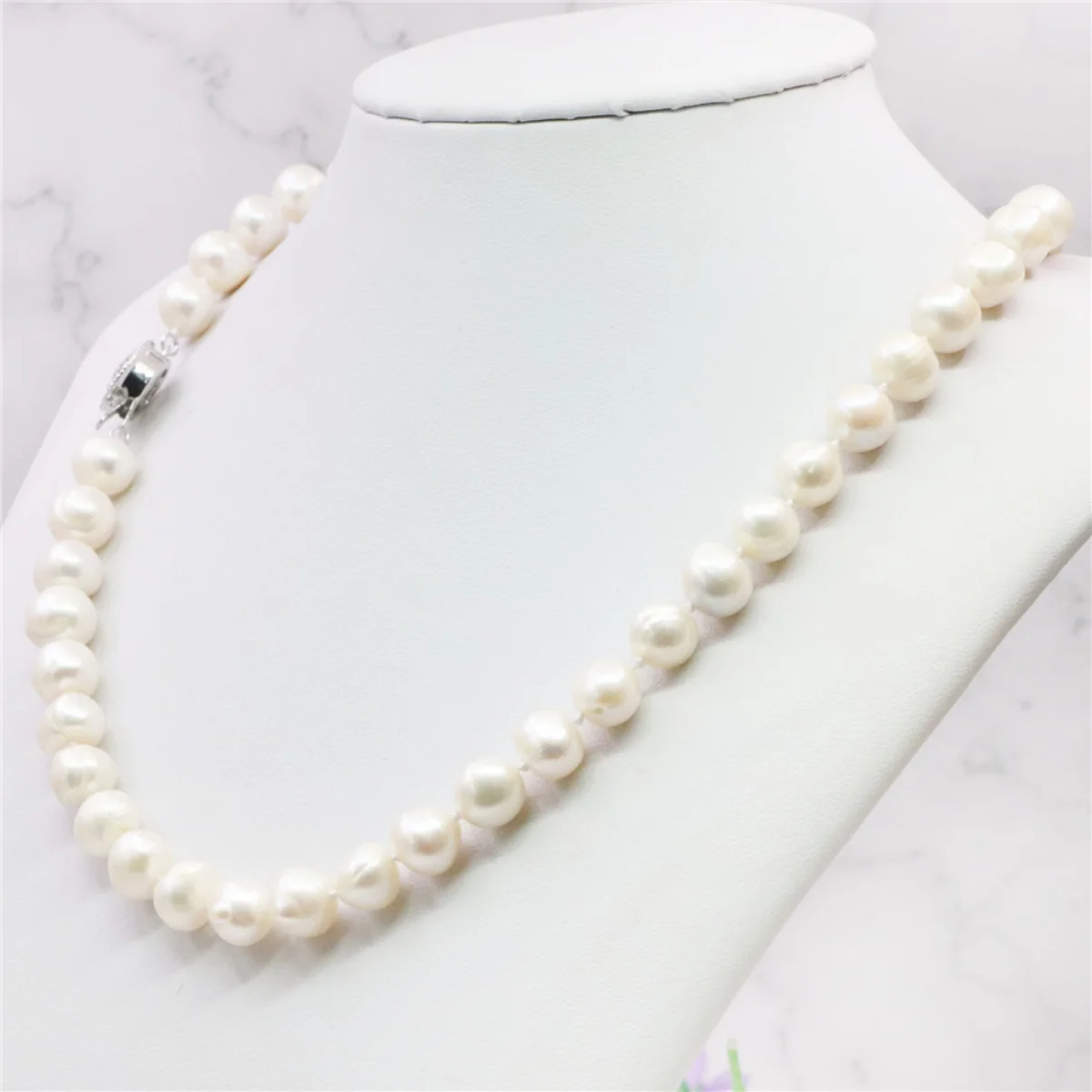 7-8/8-9mm Near Round White Ako - Freshwater Cultured Pearl Necklace 8-9Mm recension och pris