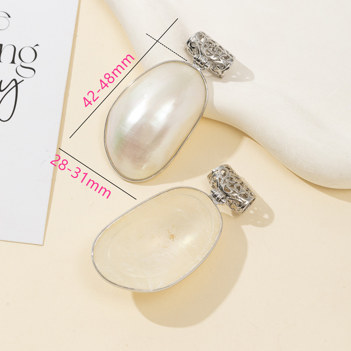 Natural Mother of Pearl Oval S - Mother Of Pearl Shell Pendant Necklace recension och pris