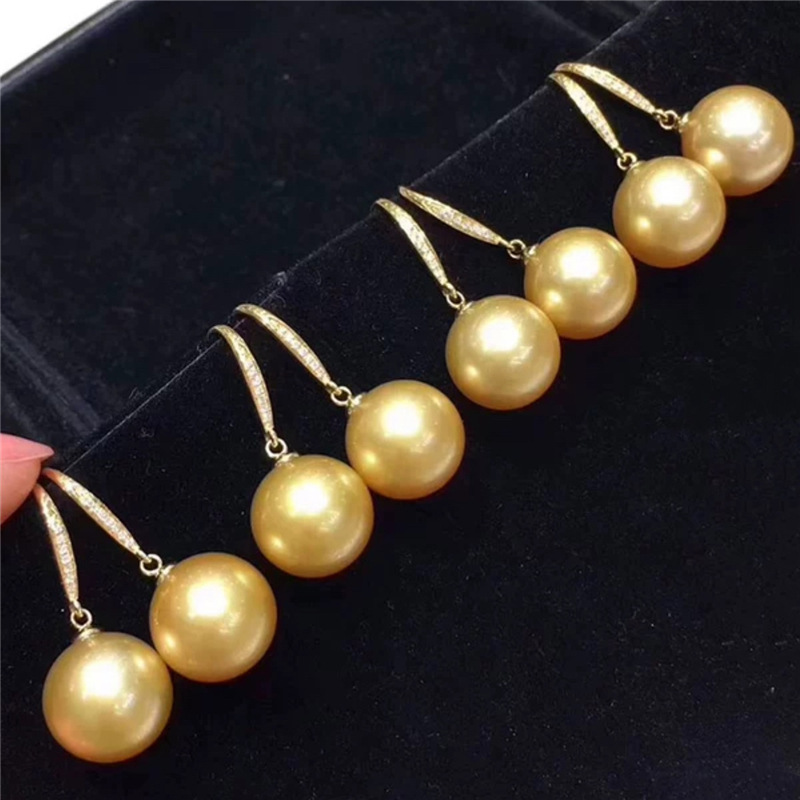 AAAA++++   8-9mm 9-10mm 10-11m - Tahitian South Sea Pearl Earrings 18K recension och pris