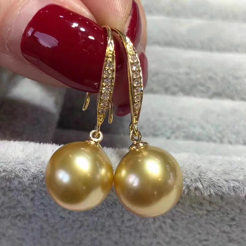 AAAA++++   8-9mm 9-10mm 10-11m - Tahitian South Sea Pearl Earrings 18K recension och pris