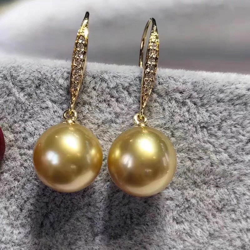 AAAA++++   8-9mm 9-10mm 10-11m - Tahitian South Sea Pearl Earrings 18K recension och pris